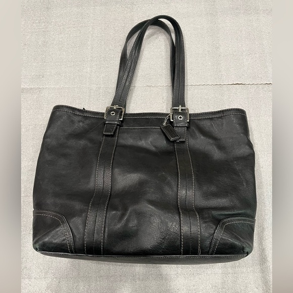 Coach Hampton Leather Tote bag, model A0872-F11202. - Picture 2 of 9